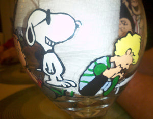 decorative peanuts gang inspired charlie brown linus lucy snoopy woodstock hand painted wine glass cups