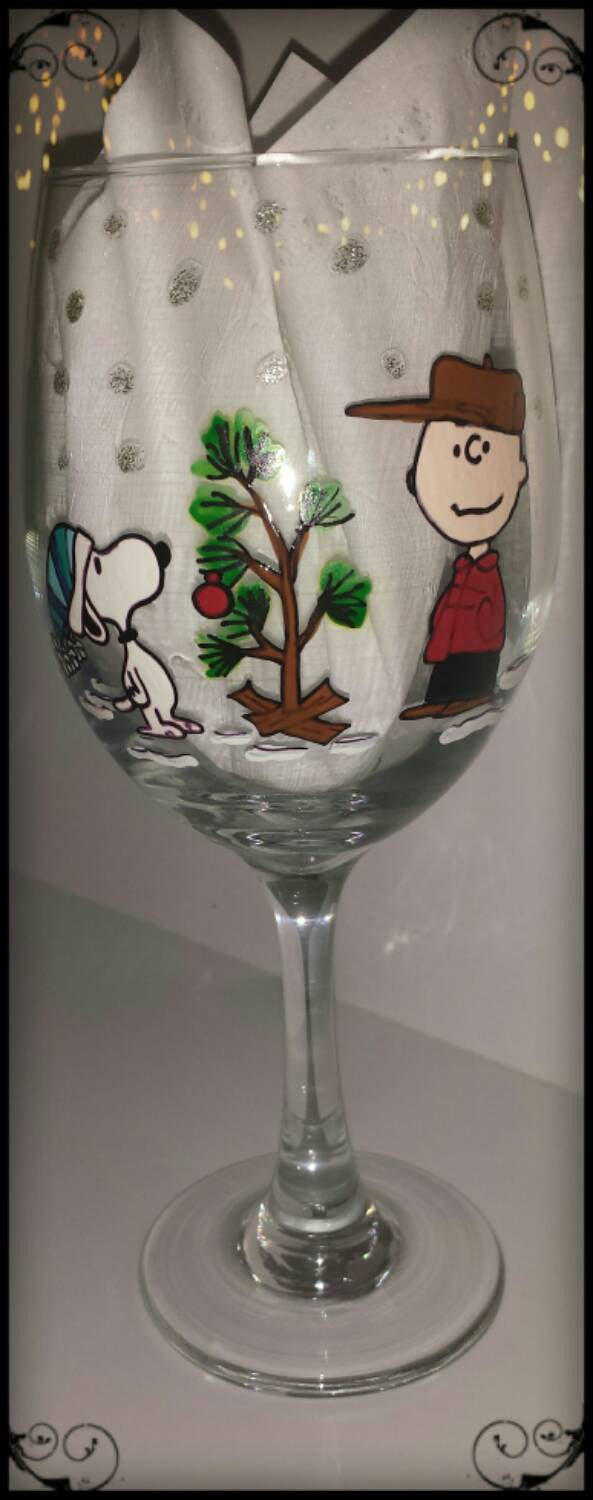 Peanuts, Dining, Beautiful Euc Charlie Brown Snoopy Friends Peanuts  Stemless Wine Glass